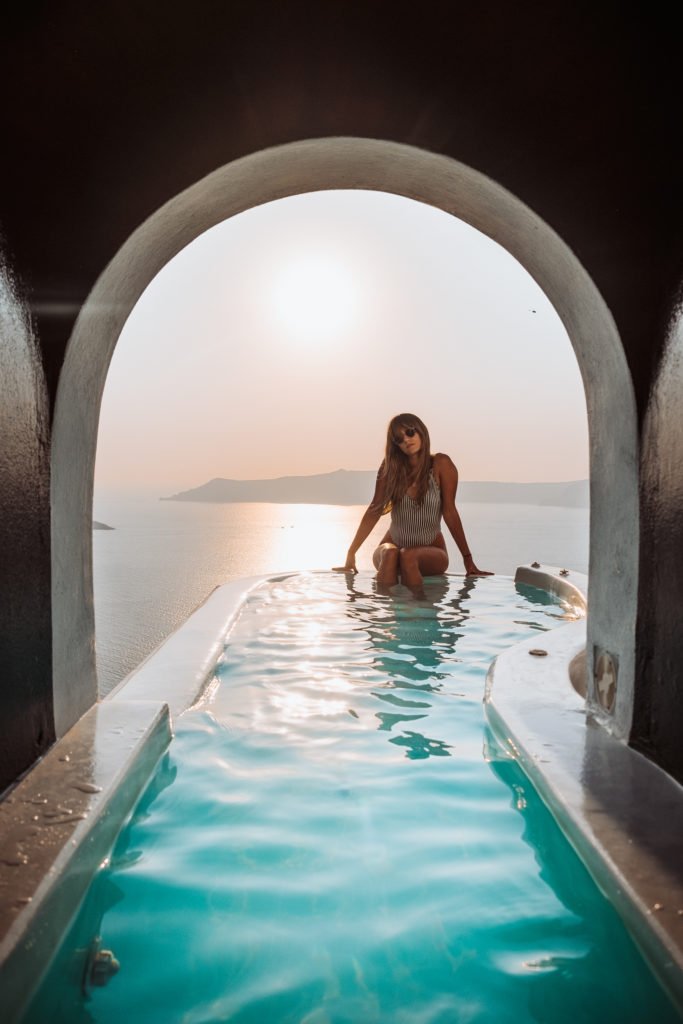 Santorini with its white washed houses and iconic blue domes and windmills is a dream. Perfect for honeymoons or romantic getaways, one of the best destinations in Europe. Read this complete travel guide “How to do Santorini in 4 days” for the best sunset spots, what to do in Santorini and the best hotels. Greece | greek islands | instagram spots | greece photography | travel itinerary | where to stay in Santorini | best hotels with private pool | travel tips